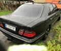 Черный Мерседес Е-Класс, объемом двигателя 2.69 л и пробегом 500 тыс. км за 3599 $, фото 3 на Automoto.ua
