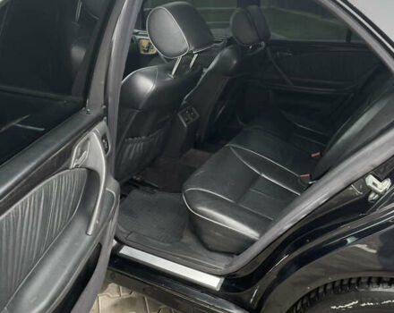 Чорний Мерседес Е-Клас, об'ємом двигуна 3.2 л та пробігом 370 тис. км за 4299 $, фото 19 на Automoto.ua
