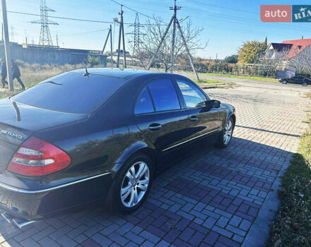 Чорний Мерседес Е-Клас, об'ємом двигуна 3.2 л та пробігом 170 тис. км за 8500 $, фото 2 на Automoto.ua