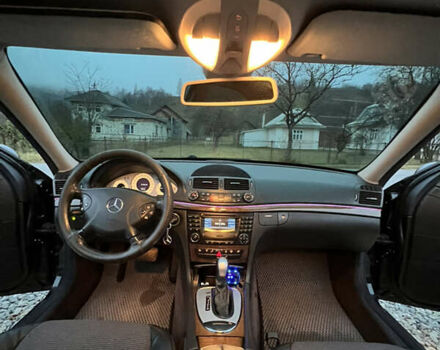 Чорний Мерседес Е-Клас, об'ємом двигуна 2.69 л та пробігом 314 тис. км за 7500 $, фото 13 на Automoto.ua