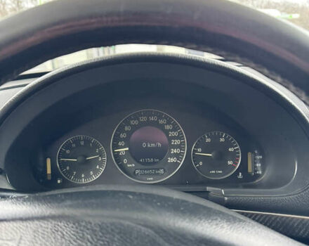 Черный Мерседес Е-Класс, объемом двигателя 2.69 л и пробегом 326 тыс. км за 6000 $, фото 9 на Automoto.ua