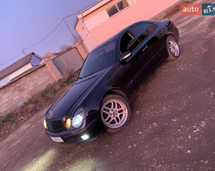 Черный Мерседес Е-Класс, объемом двигателя 2.7 л и пробегом 400 тыс. км за 7299 $, фото 2 на Automoto.ua