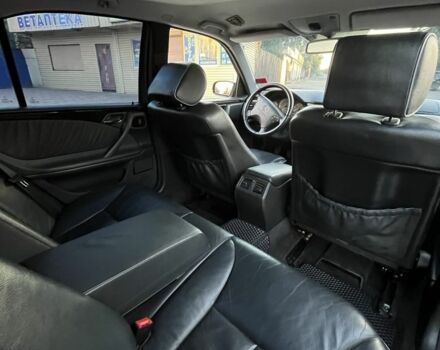 Черный Мерседес Е-Класс, объемом двигателя 2.7 л и пробегом 2 тыс. км за 5990 $, фото 5 на Automoto.ua