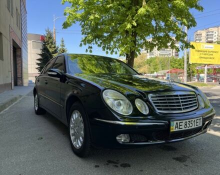 Черный Мерседес Е-Класс, объемом двигателя 2.4 л и пробегом 299 тыс. км за 6500 $, фото 8 на Automoto.ua