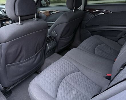 Черный Мерседес Е-Класс, объемом двигателя 2.1 л и пробегом 359 тыс. км за 6600 $, фото 15 на Automoto.ua