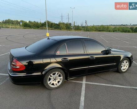 Чорний Мерседес Е-Клас, об'ємом двигуна 2.7 л та пробігом 400 тис. км за 3400 $, фото 7 на Automoto.ua