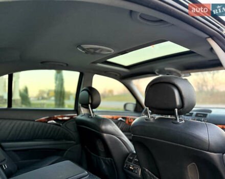 Чорний Мерседес Е-Клас, об'ємом двигуна 3.2 л та пробігом 309 тис. км за 4600 $, фото 33 на Automoto.ua