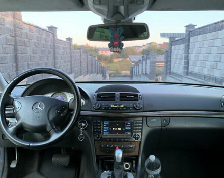 Чорний Мерседес Е-Клас, об'ємом двигуна 2.7 л та пробігом 400 тис. км за 3400 $, фото 14 на Automoto.ua