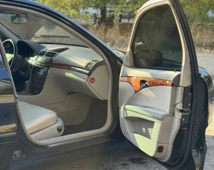 Мерседес Е-Класс 2002 в Днепре (Днепропетровске) на Automoto.ua Черный Мерседес Е-Класс, объемом двигателя 1.8 л и пробегом 250 тыс. км за 5999 $, фото 15 на Automoto.ua