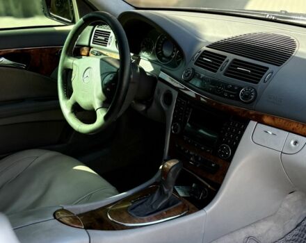 Черный Мерседес Е-Класс, объемом двигателя 1.8 л и пробегом 4 тыс. км за 6300 $, фото 13 на Automoto.ua