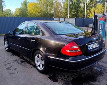 Черный Мерседес Е-Класс, объемом двигателя 2.7 л и пробегом 413 тыс. км за 4950 $, фото 2 на Automoto.ua
