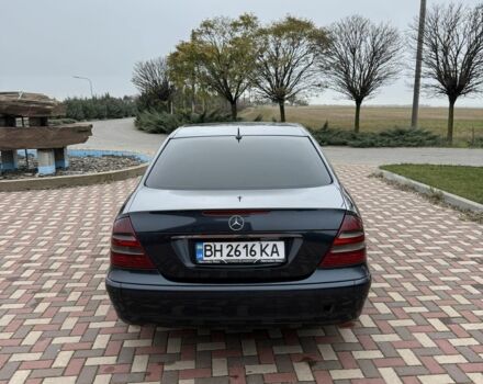 Черный Мерседес Е-Класс, объемом двигателя 2.1 л и пробегом 359 тыс. км за 6600 $, фото 7 на Automoto.ua