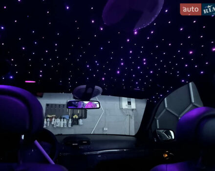 Чорний Мерседес Е-Клас, об'ємом двигуна 5 л та пробігом 320 тис. км за 12000 $, фото 23 на Automoto.ua