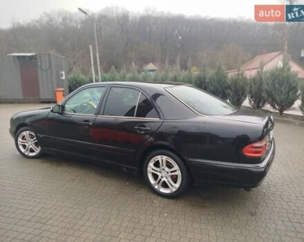 Чорний Мерседес Е-Клас, об'ємом двигуна 3.2 л та пробігом 400 тис. км за 5800 $, фото 4 на Automoto.ua