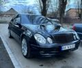Черный Мерседес Е-Класс, объемом двигателя 26 л и пробегом 232 тыс. км за 3800 $, фото 1 на Automoto.ua