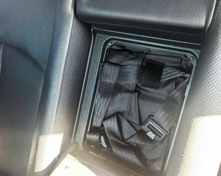 Чорний Мерседес Е-Клас, об'ємом двигуна 3.2 л та пробігом 170 тис. км за 8500 $, фото 11 на Automoto.ua