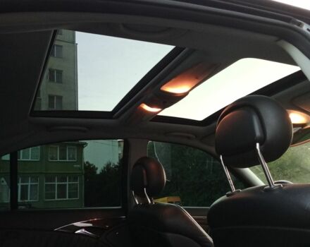 Черный Мерседес Е-Класс, объемом двигателя 0 л и пробегом 264 тыс. км за 5600 $, фото 4 на Automoto.ua