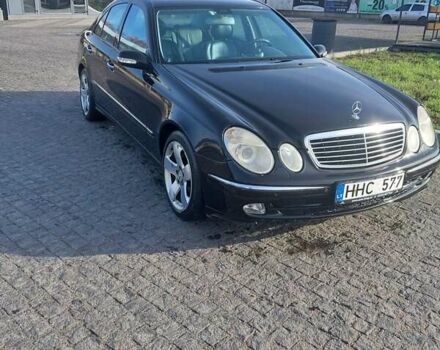 Мерседес Е-Класс 2002 в Полтаве на Automoto.ua Черный Мерседес Е-Класс, объемом двигателя 3.2 л и пробегом 380 тыс. км за 2000 $, фото 1 на Automoto.ua