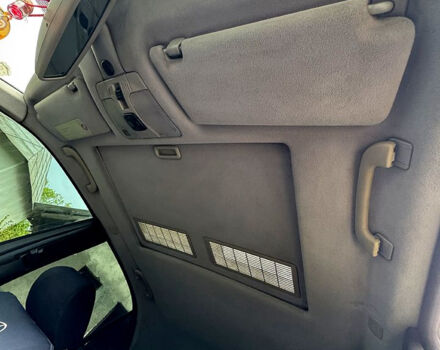 Черный Мерседес Е-Класс, объемом двигателя 2 л и пробегом 200 тыс. км за 4000 $, фото 8 на Automoto.ua