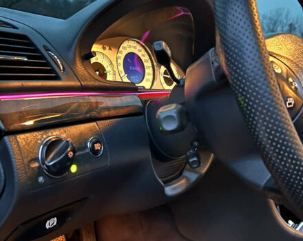 Чорний Мерседес Е-Клас, об'ємом двигуна 2.69 л та пробігом 314 тис. км за 7500 $, фото 14 на Automoto.ua