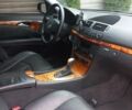 Черный Мерседес Е-Класс, объемом двигателя 2.2 л и пробегом 324 тыс. км за 7500 $, фото 3 на Automoto.ua