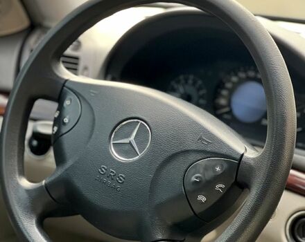 Мерседес Е-Клас 2002 у Кривому Розі на Automoto.ua Чорний Мерседес Е-Клас, об'ємом двигуна 2.6 л та пробігом 307 тис. км за 6500 $, фото 12 на Automoto.ua