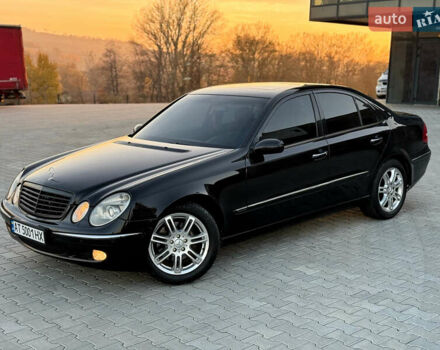 Чорний Мерседес Е-Клас, об'ємом двигуна 3.2 л та пробігом 309 тис. км за 4600 $, фото 2 на Automoto.ua
