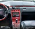 Черный Мерседес Е-Класс, объемом двигателя 2 л и пробегом 250 тыс. км за 5000 $, фото 7 на Automoto.ua