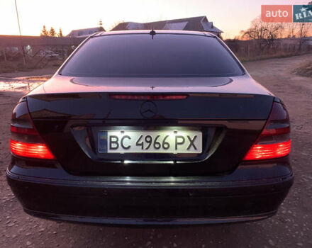 Черный Мерседес Е-Класс, объемом двигателя 2.7 л и пробегом 400 тыс. км за 7299 $, фото 10 на Automoto.ua