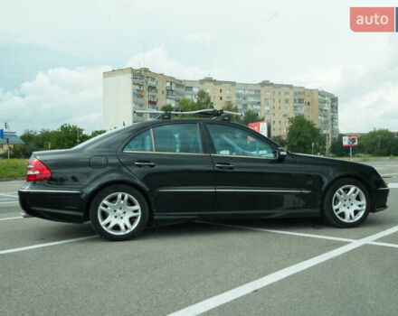 Черный Мерседес Е-Класс, объемом двигателя 4.97 л и пробегом 300 тыс. км за 9300 $, фото 8 на Automoto.ua