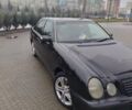 Чорний Мерседес Е-Клас, об'ємом двигуна 3.2 л та пробігом 400 тис. км за 5800 $, фото 1 на Automoto.ua