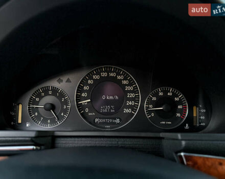 Чорний Мерседес Е-Клас, об'ємом двигуна 3.2 л та пробігом 309 тис. км за 4600 $, фото 35 на Automoto.ua