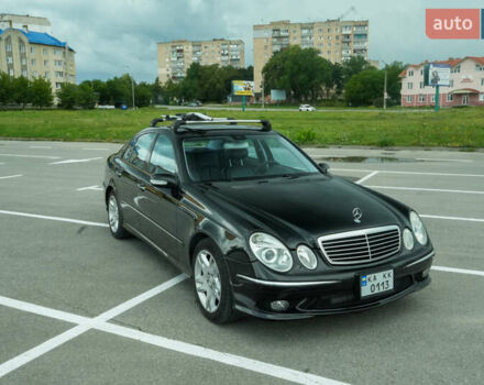 Черный Мерседес Е-Класс, объемом двигателя 4.97 л и пробегом 300 тыс. км за 9300 $, фото 1 на Automoto.ua