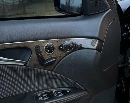 Чорний Мерседес Е-Клас, об'ємом двигуна 2.69 л та пробігом 314 тис. км за 7500 $, фото 20 на Automoto.ua