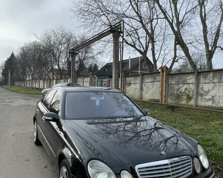 Черный Мерседес Е-Класс, объемом двигателя 2.7 л и пробегом 320 тыс. км за 5450 $, фото 5 на Automoto.ua