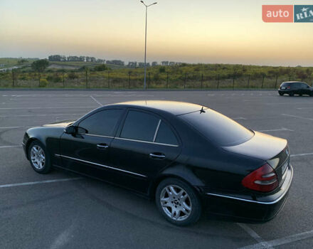 Чорний Мерседес Е-Клас, об'ємом двигуна 2.7 л та пробігом 400 тис. км за 3400 $, фото 3 на Automoto.ua