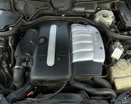 Черный Мерседес Е-Класс, объемом двигателя 2.7 л и пробегом 2 тыс. км за 5990 $, фото 7 на Automoto.ua