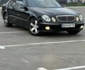 Черный Мерседес Е-Класс, объемом двигателя 3.2 л и пробегом 243 тыс. км за 4699 $, фото 1 на Automoto.ua