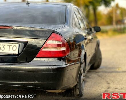 Мерседес Е-Клас 2002 у Кривому Розі на Automoto.ua Чорний Мерседес Е-Клас, об'ємом двигуна 2.6 л та пробігом 307 тис. км за 6500 $, фото 4 на Automoto.ua
