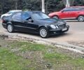 Черный Мерседес Е-Класс, объемом двигателя 3.2 л и пробегом 190 тыс. км за 6500 $, фото 1 на Automoto.ua