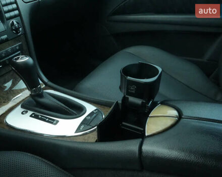 Черный Мерседес Е-Класс, объемом двигателя 4.97 л и пробегом 300 тыс. км за 9300 $, фото 21 на Automoto.ua