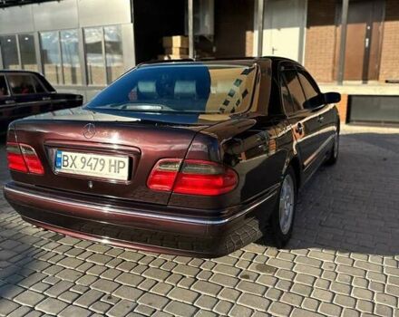 Черный Мерседес Е-Класс, объемом двигателя 2.7 л и пробегом 393 тыс. км за 6650 $, фото 9 на Automoto.ua