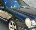 Черный Мерседес Е-Класс, объемом двигателя 2.8 л и пробегом 336 тыс. км за 5000 $, фото 1 на Automoto.ua