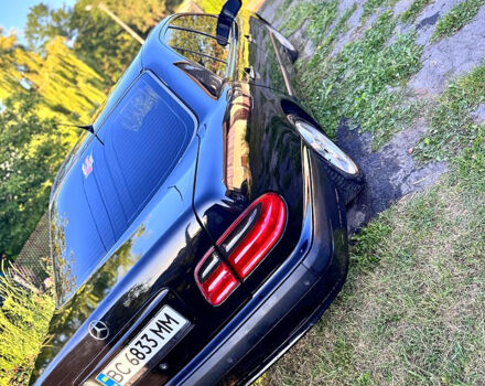 Черный Мерседес Е-Класс, объемом двигателя 2 л и пробегом 200 тыс. км за 4000 $, фото 2 на Automoto.ua