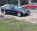 Черный Мерседес Е-Класс, объемом двигателя 3.2 л и пробегом 190 тыс. км за 6500 $, фото 1 на Automoto.ua