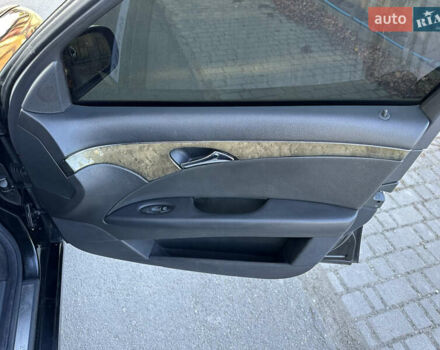 Чорний Мерседес Е-Клас, об'ємом двигуна 2.15 л та пробігом 289 тис. км за 6300 $, фото 24 на Automoto.ua