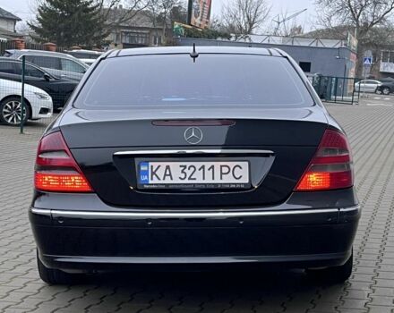 Черный Мерседес Е-Класс, объемом двигателя 2.4 л и пробегом 450 тыс. км за 4700 $, фото 5 на Automoto.ua