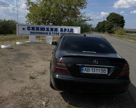 Чорний Мерседес Е-Клас, об'ємом двигуна 2.1 л та пробігом 290 тис. км за 6000 $, фото 1 на Automoto.ua