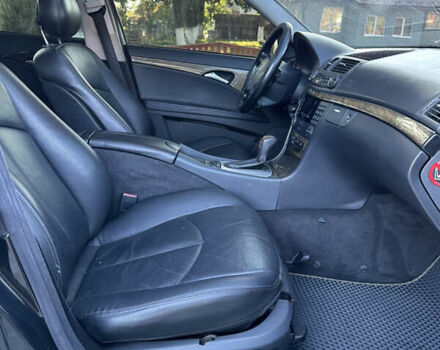 Чорний Мерседес Е-Клас, об'ємом двигуна 2.15 л та пробігом 289 тис. км за 6300 $, фото 22 на Automoto.ua