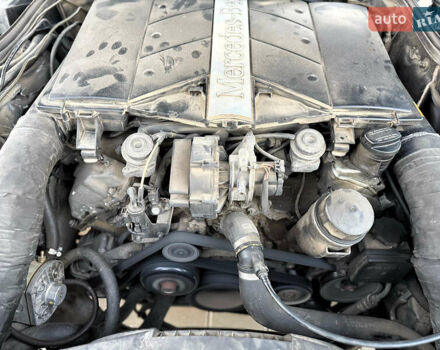 Чорний Мерседес Е-Клас, об'ємом двигуна 3.2 л та пробігом 309 тис. км за 4600 $, фото 38 на Automoto.ua